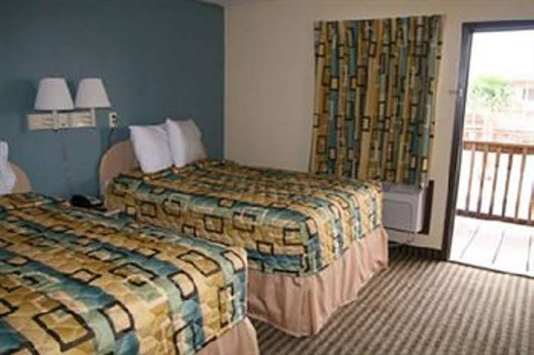 Surfside Inn Suites - photo 16