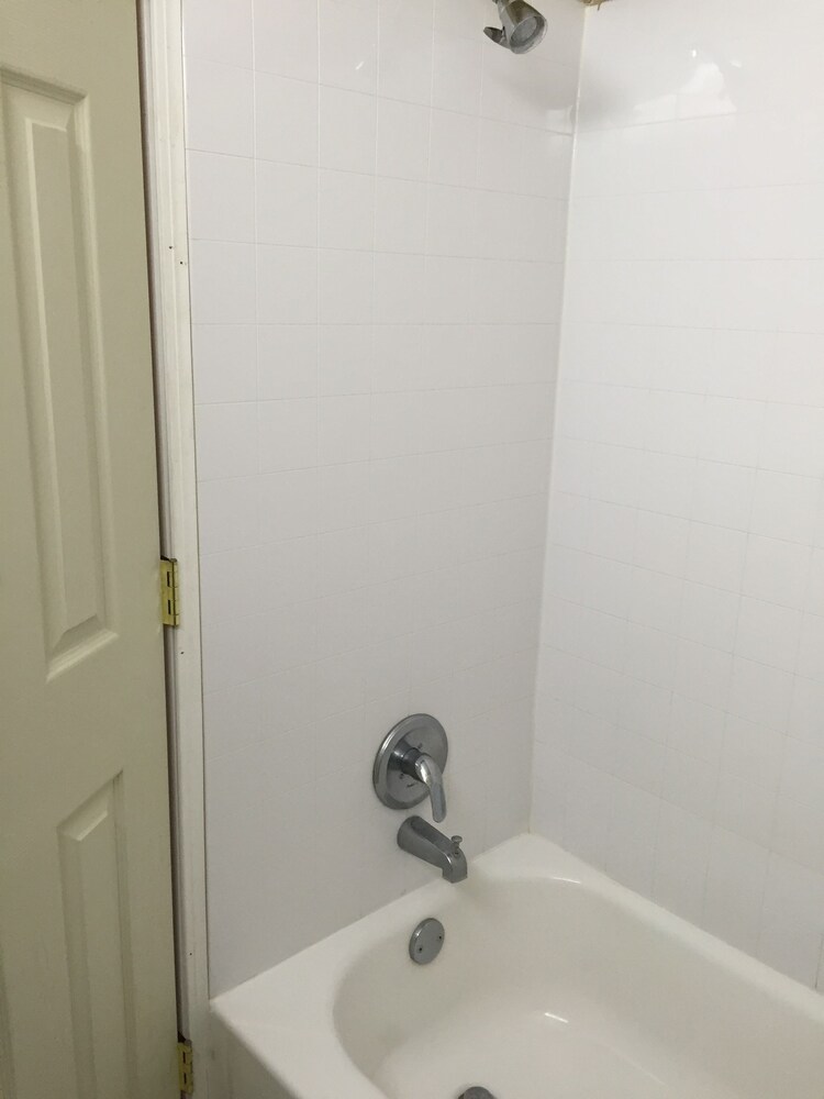 Town and Country Motel - photo 18