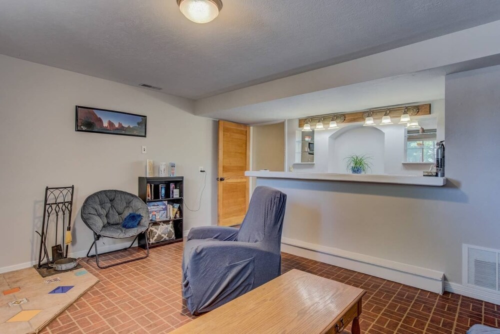4BR Dog friendly Minutes to Garden of the Gods - photo 28