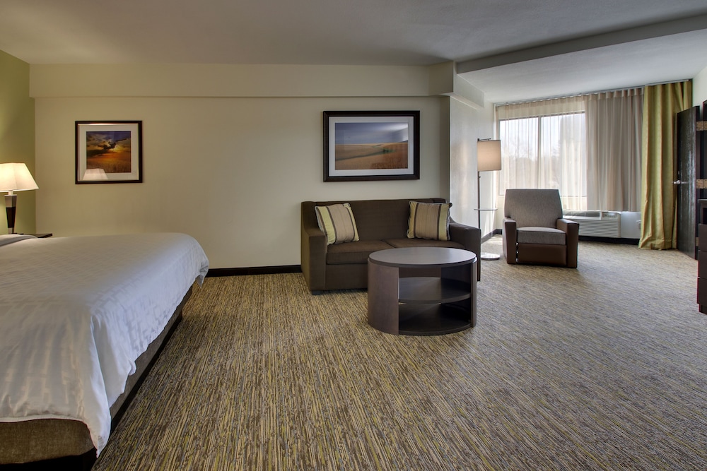 Candlewood Suites Wichita East an IHG Hotel - photo 5