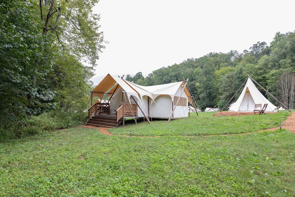 Under Canvas Great Smoky Mountains - photo 21