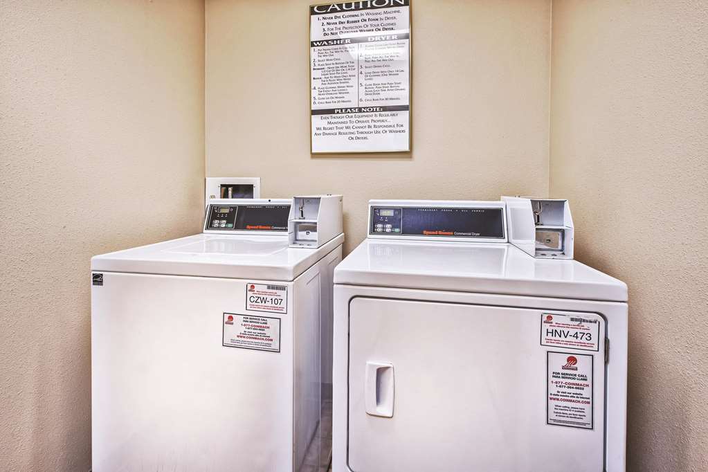La Quinta Inn by Wyndham Toledo Perrysburg - photo 28