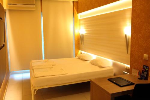 Oneiro Suites - carbon neutral hotel in Souda