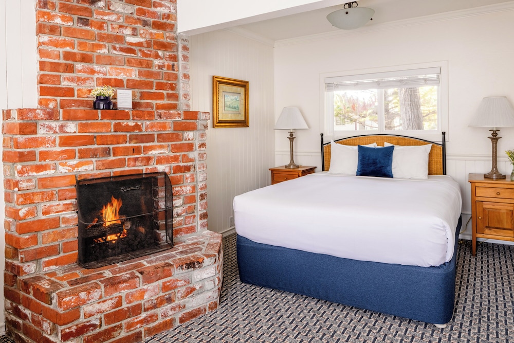 Carmel Fireplace Inn - photo 27