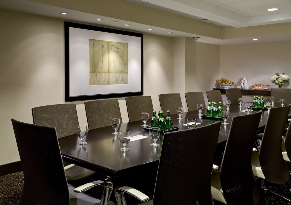 Crowne Plaza Chicago Ohare Hotel & Conf Ctr by IHG - photo 59