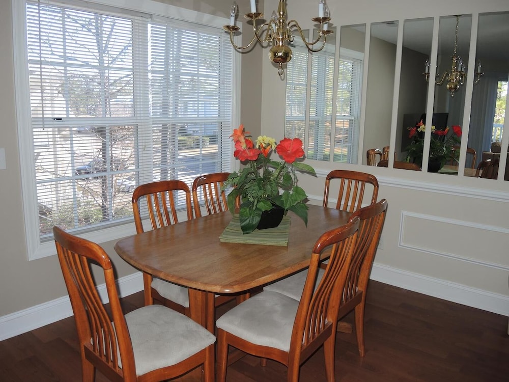 Family Friendly Brunswick Plantation Villa 1609 with Great Resort Amenities by RedAwning - photo 30