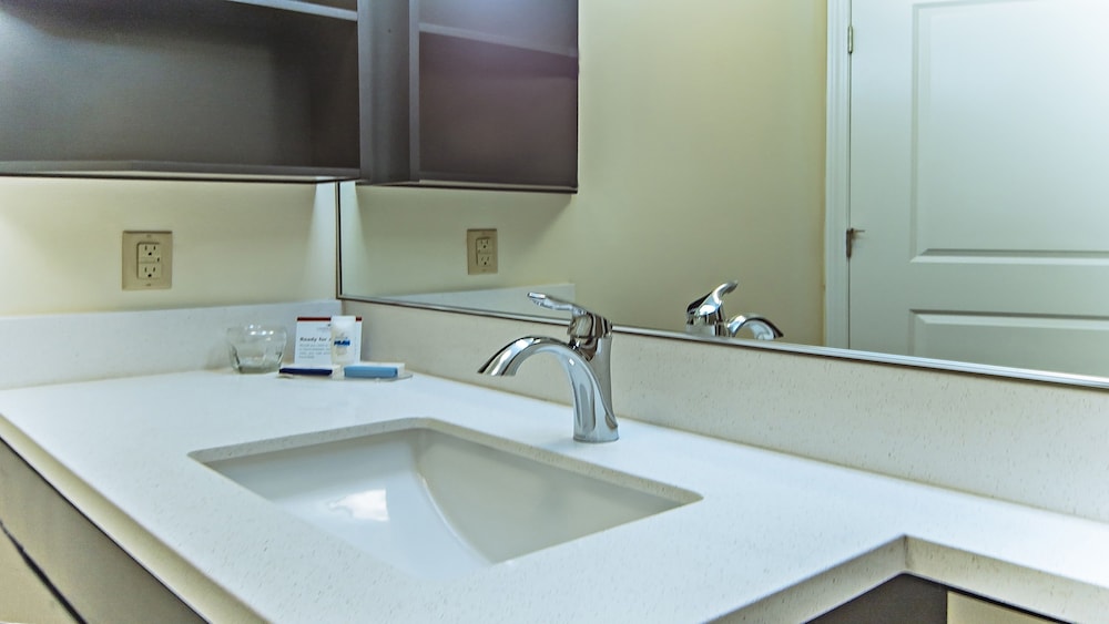 Candlewood Suites Gonzales Baton Rouge Area by IHG - photo 14
