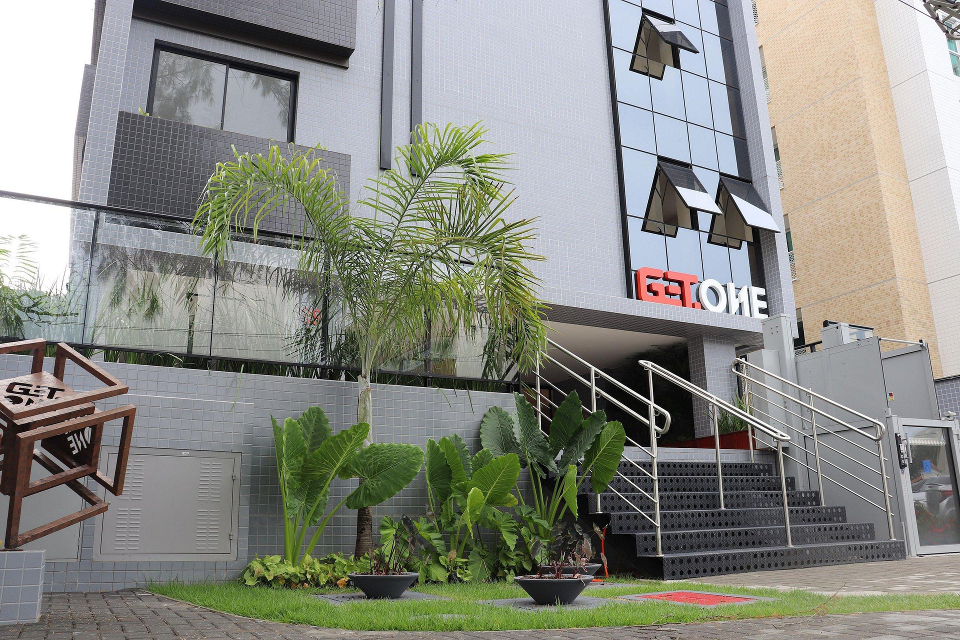 Qavi Flat completo no Bessa #GetOne223