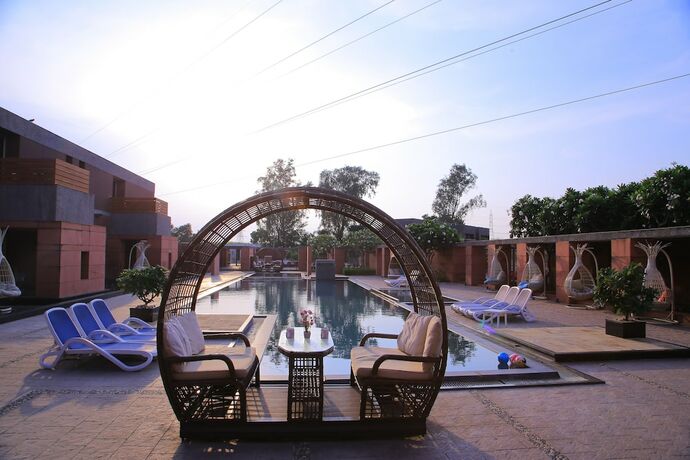 Harshraj Club & Resort in Surat, India
