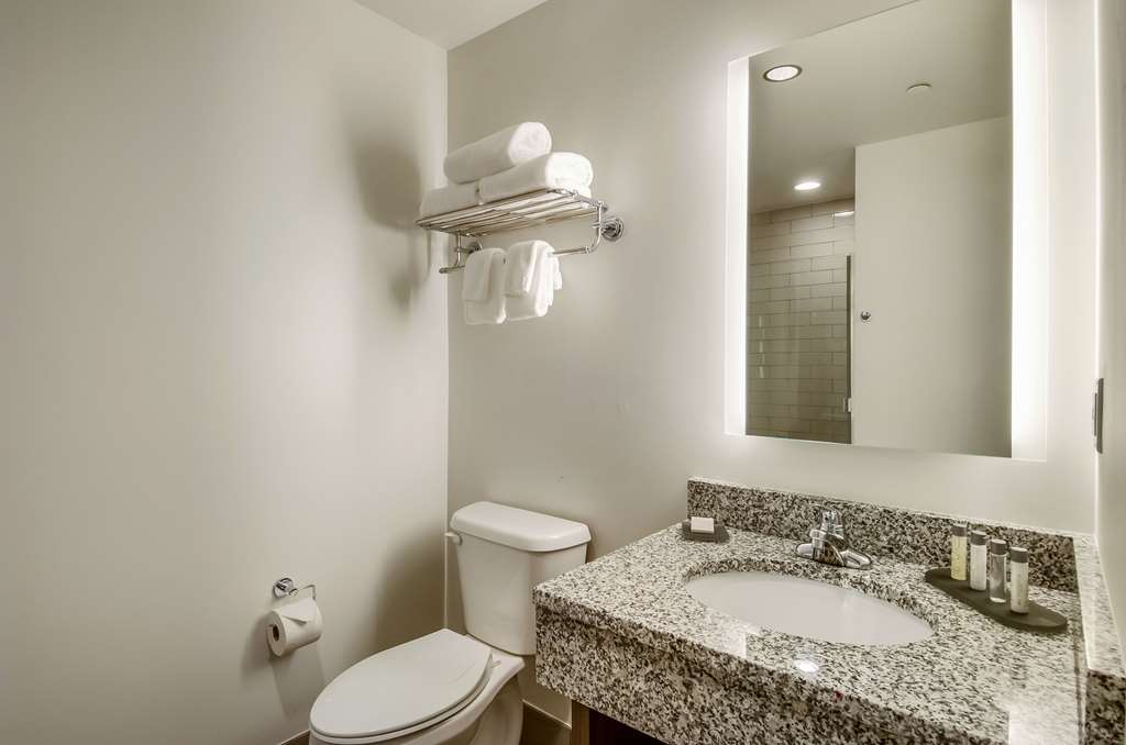 New Bedford Harbor Hotel an Ascend Collection Hotel - photo 20