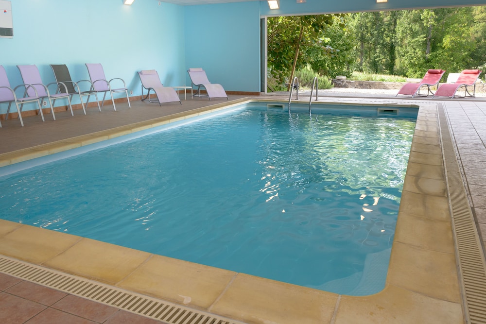 Hostellerie des Lauriers - carbon neutral hotel in Albens