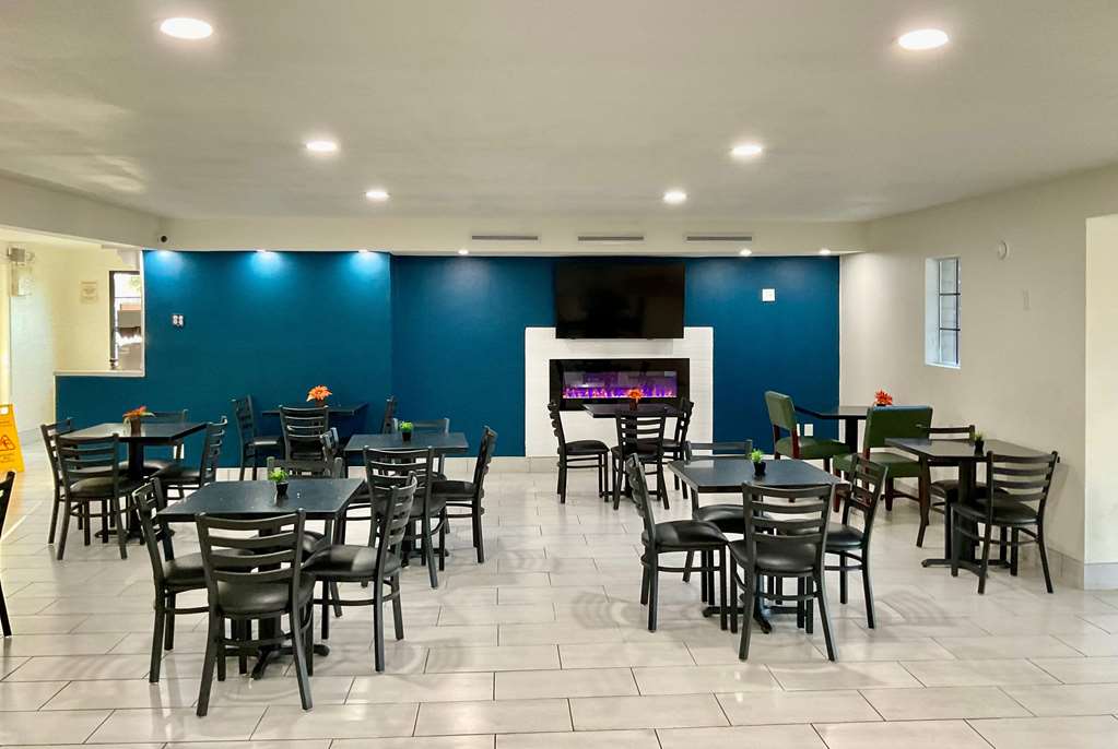 La Quinta Inn by Wyndham Stockton - featured photo