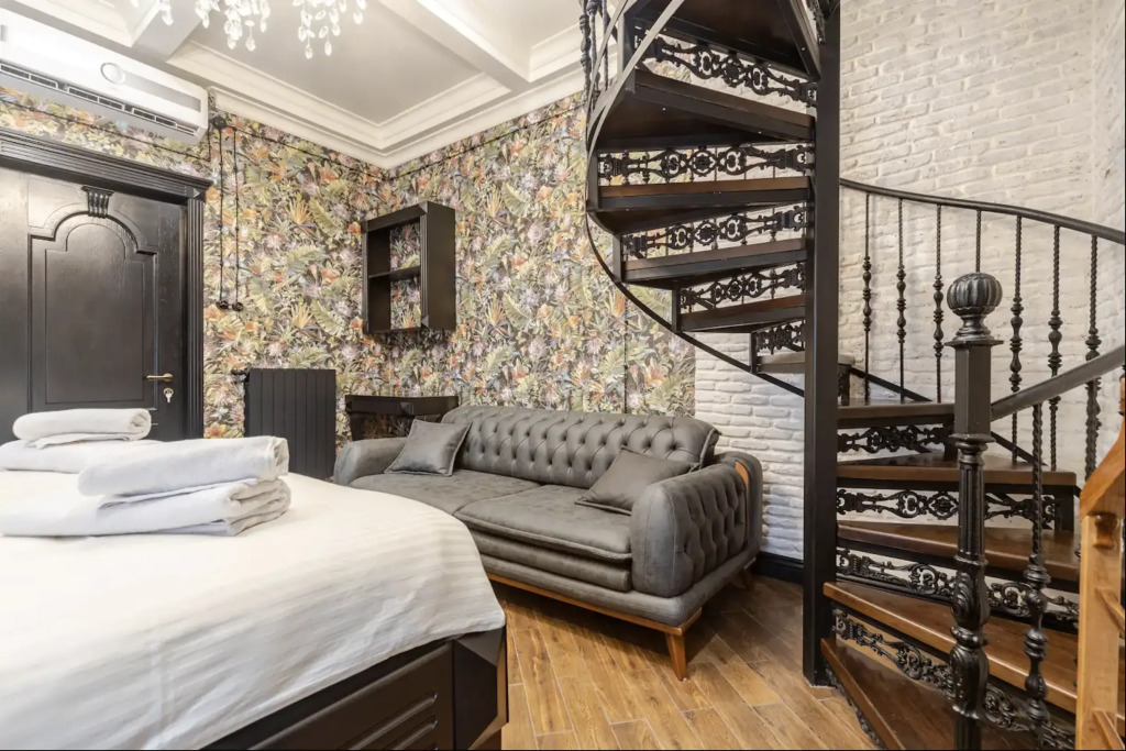 Luxury Home in Old Tbilisi with Terrace