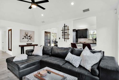 Cozy Parkside Home — 4-Star Luxury Hotel in Frisco, United States