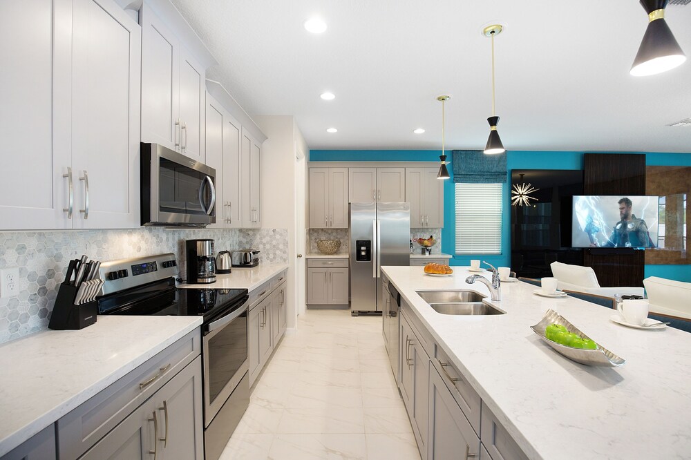 Solara Resort Luxury 9 Bedroom Homes - photo 111