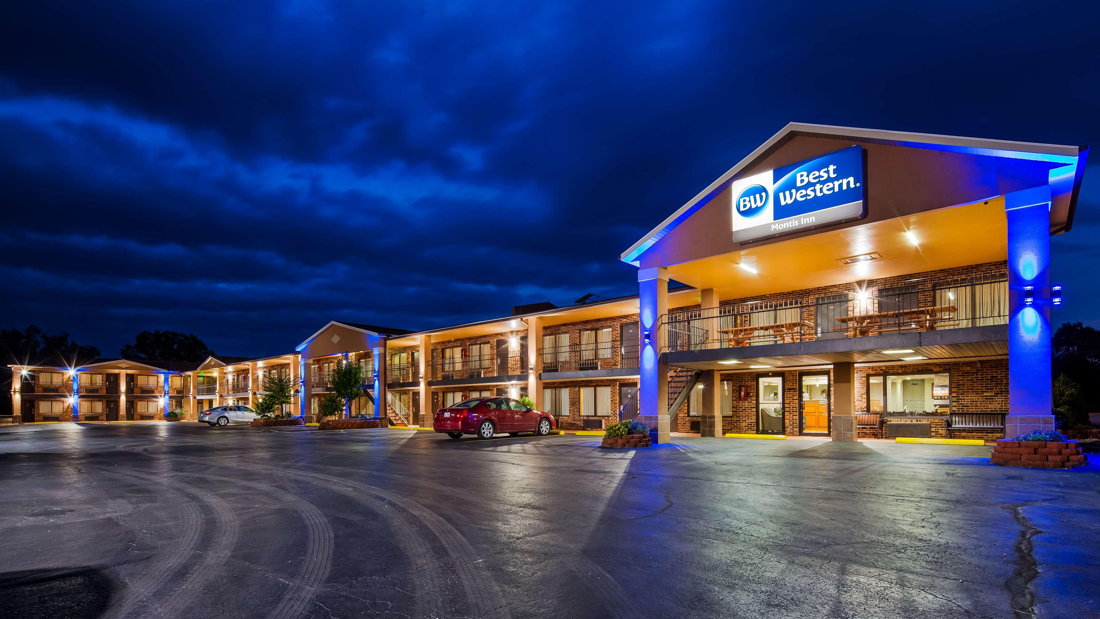 Best Western Montis Inn - carbon neutral hotel in Saint Robert