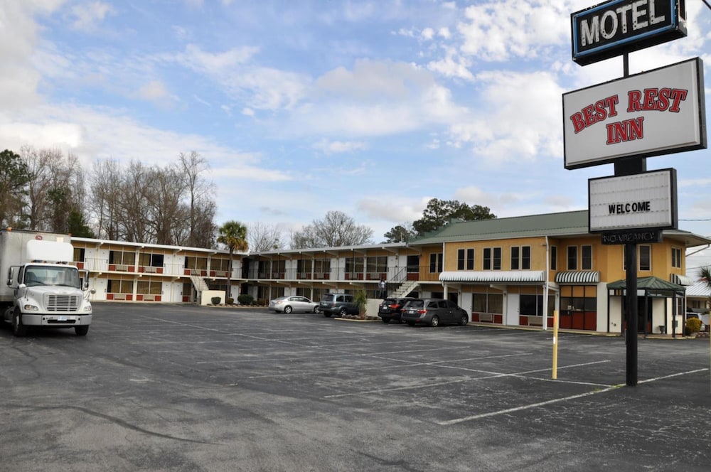 Best Rest Inn - photo 17
