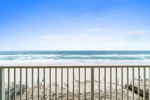Beach Front Beach Oasis 502 Free Activities Included — 4-Star Luxury Hotel in Fort Walton Beach, United States