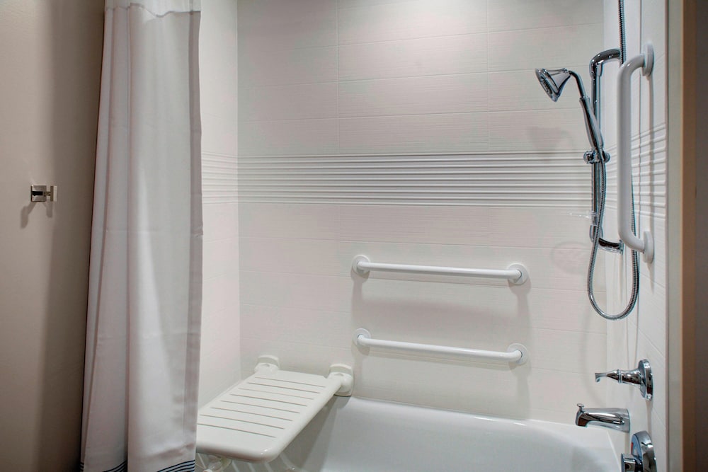 TownePlace Suites by Marriott Parkersburg - photo 11