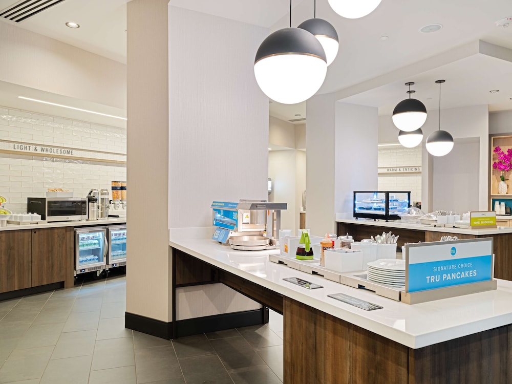 Tru By Hilton Atlanta Airport College Park - photo 18