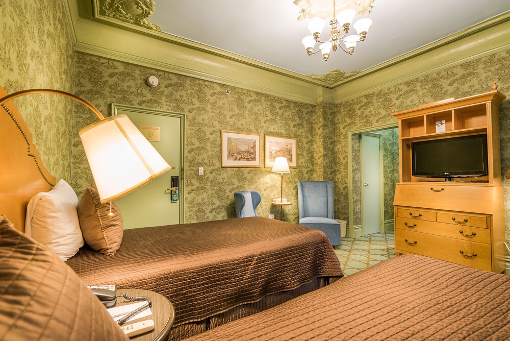 The Hotel Wolcott - photo 23