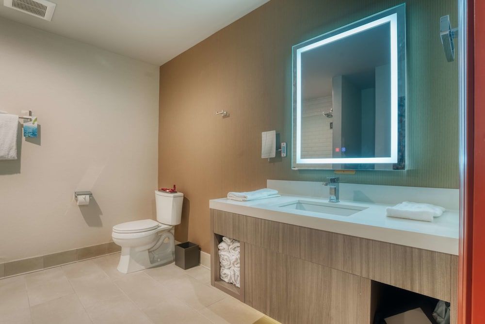 Best Western Premier NOHO Inn - photo 120