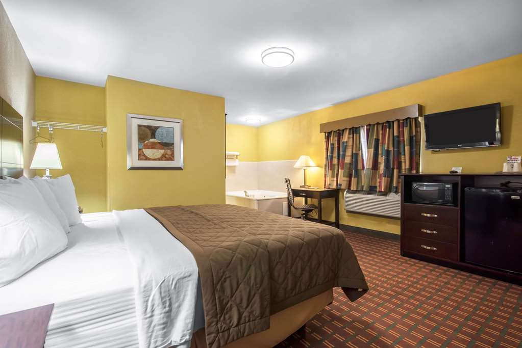 Rodeway Inn Towanda - photo 14