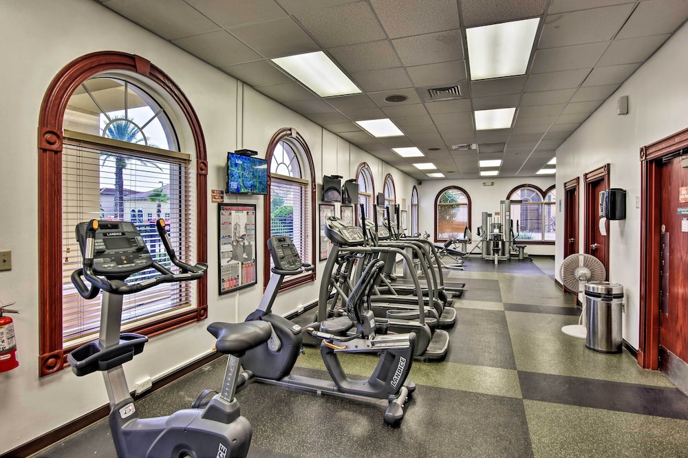 9 Mi to Disney Resort Townhome with Private Patio - photo 19