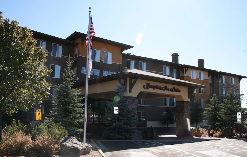 Hampton Inn & Suites Flagstaff - photo 36