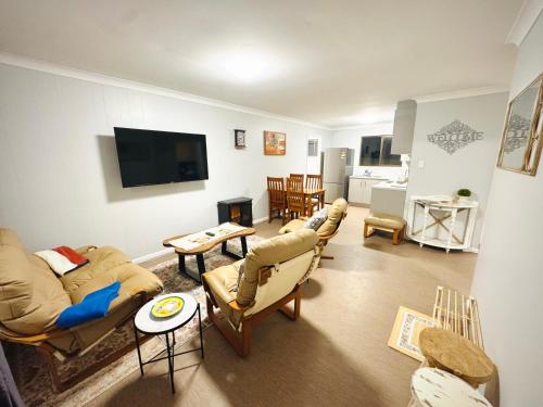Nestled next door — hotel in Stanthorpe