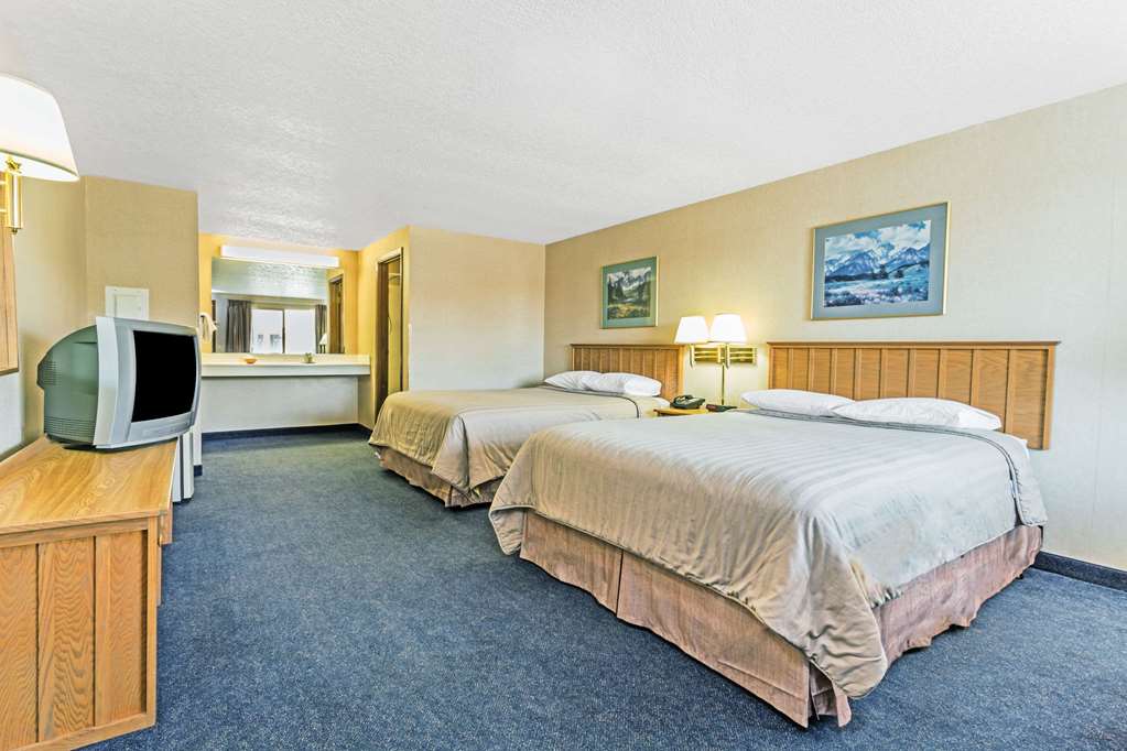 Travelodge by Wyndham Pioneer Villa - photo 10