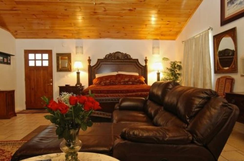 Echo Canyon Spa Resort - photo 9