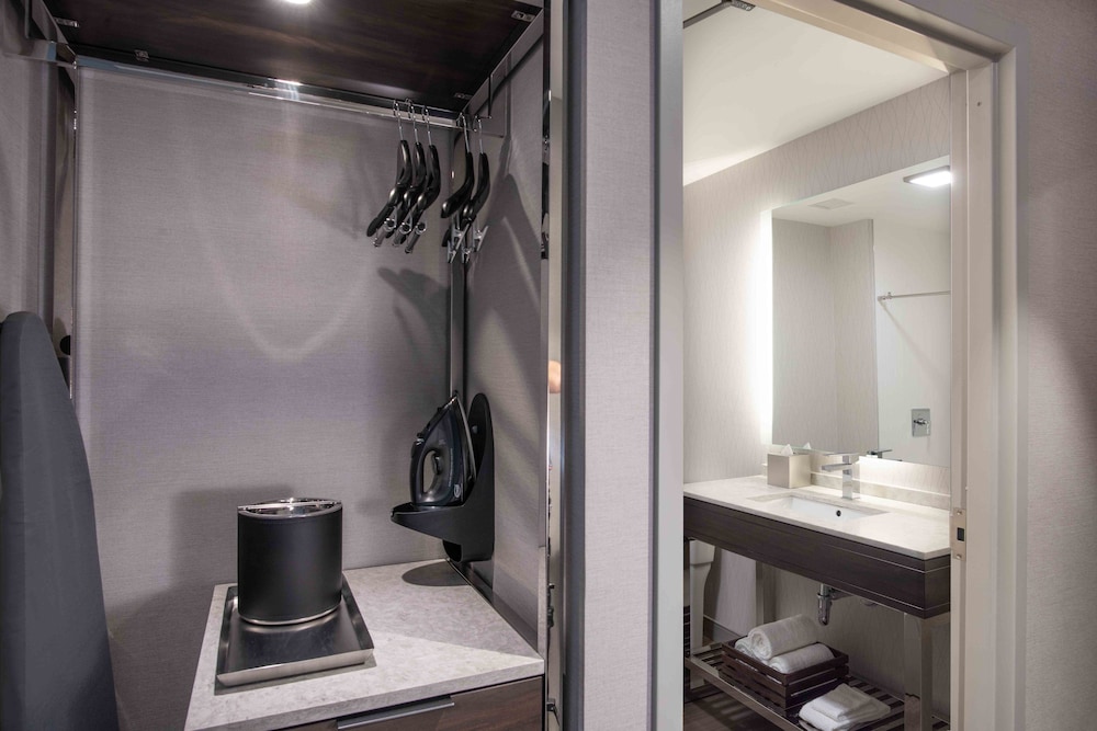 Holiday Inn Express Boston South Quincy - photo 13