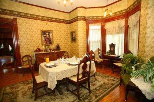 The Edgar Olin House Bed and Breakfast