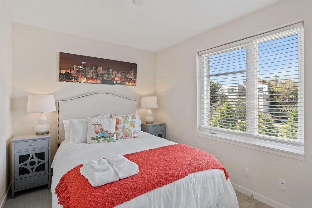 Rooftop Townhome Walk to Sloan s Lake & Stadium - photo 14