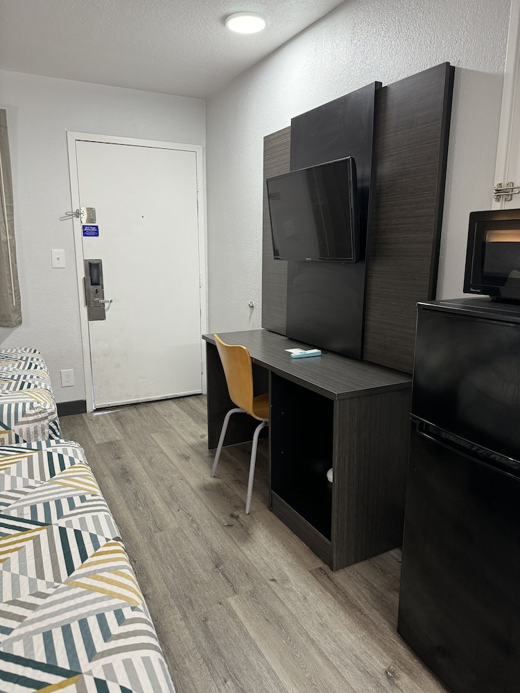 Motel 6 Bradenton FL - photo 14