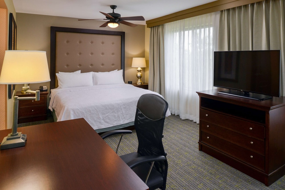 Homewood Suites by Hilton Fresno - photo 16