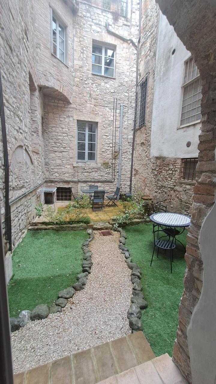 Casa vacanze Iris — 4-Star Luxury Hotel in Todi, Italy