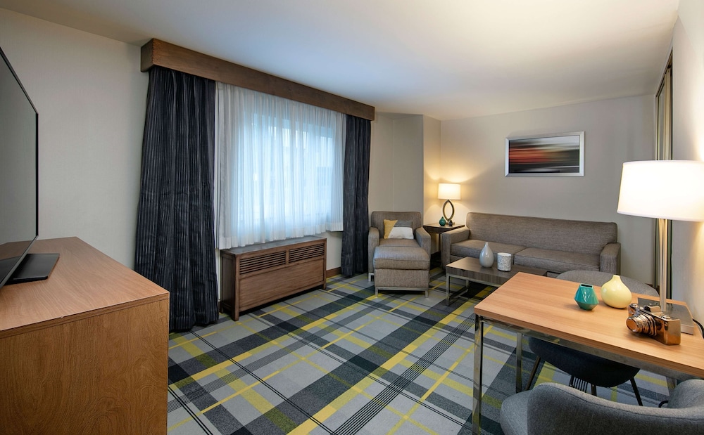 The Wayfarer San Luis Obispo Tapestry Collection by Hilton - photo 22