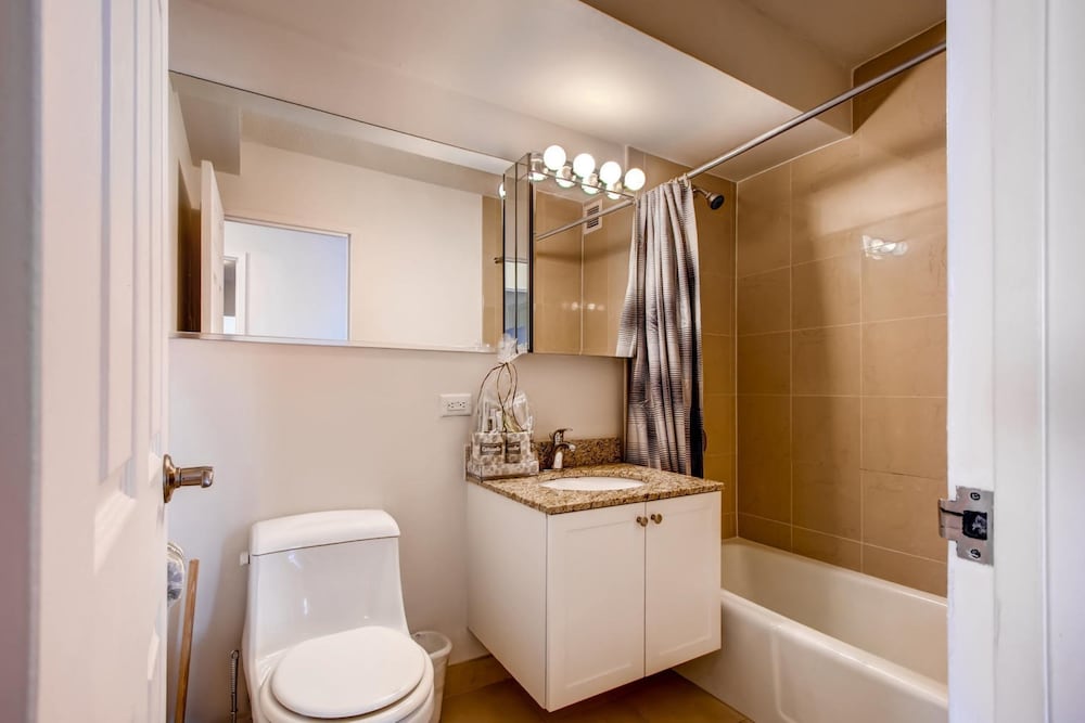 Global Luxury Suites at the Commonwealth - photo 29