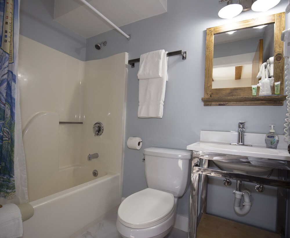 Columbine Inn & Conference Center - photo 8