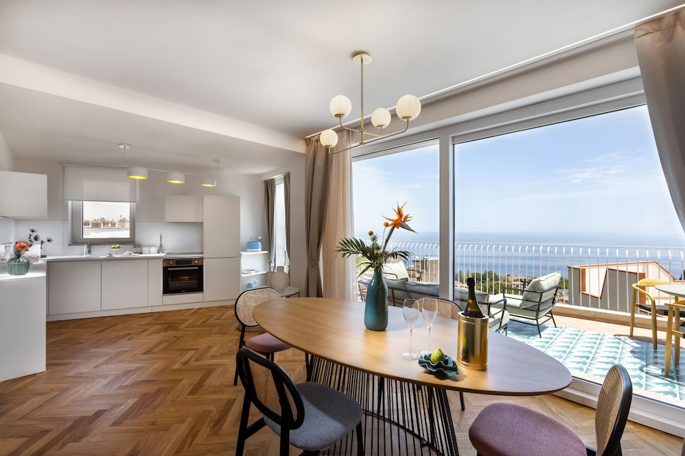 Casa Giafari — 4-Star Luxury Hotel in Taormina, Italy