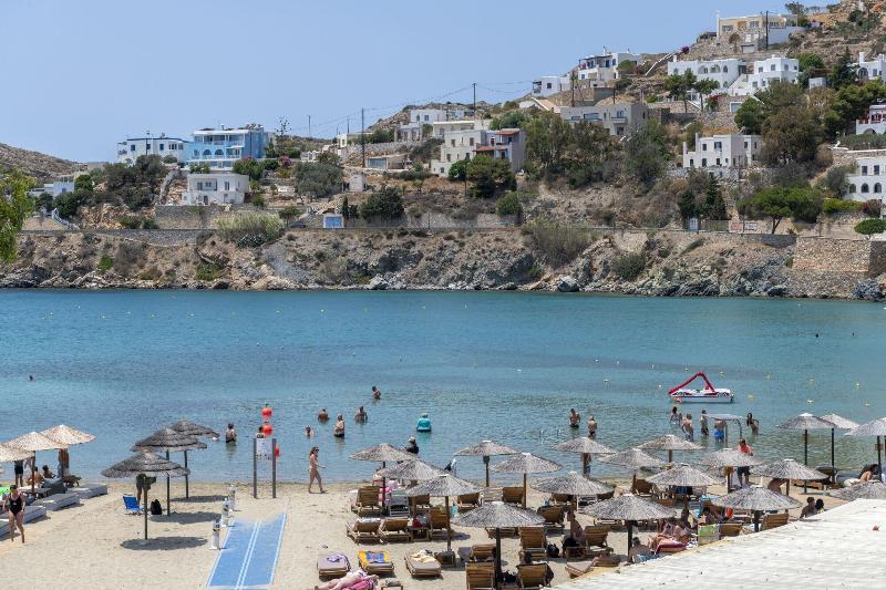 Hotel Kamelo in Vari, Greece