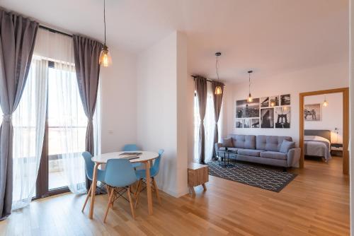 Central Apartment — 4-Star Luxury Hotel in Bucharest, Romania