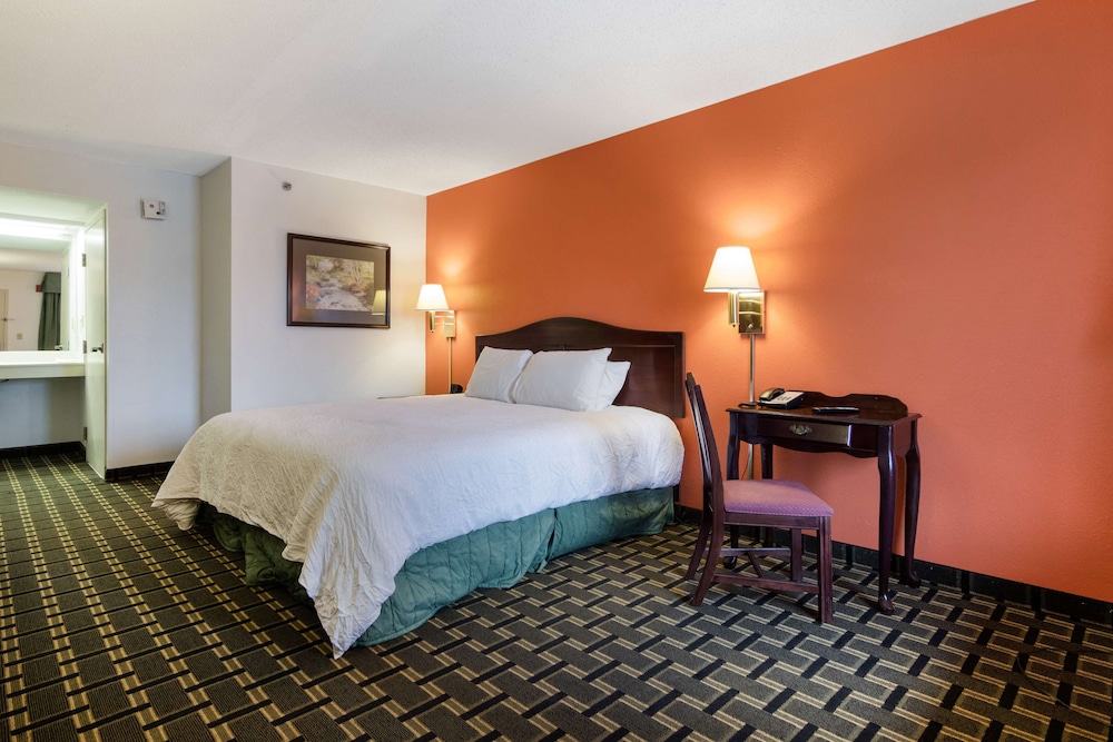 Clarion Pointe GA - photo 8