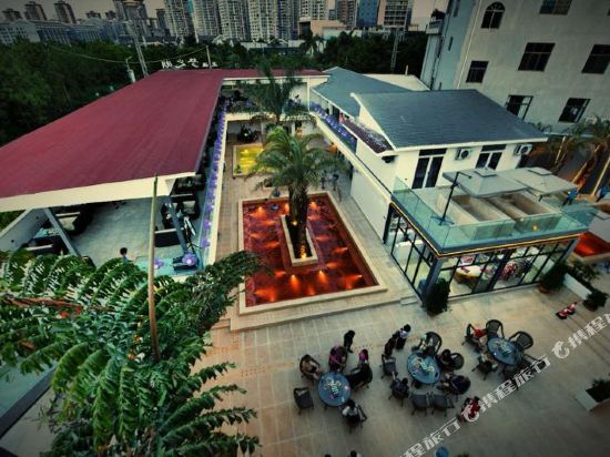 Huzhimeng Hot Spring Hotel in Miyang, People's Republic of China