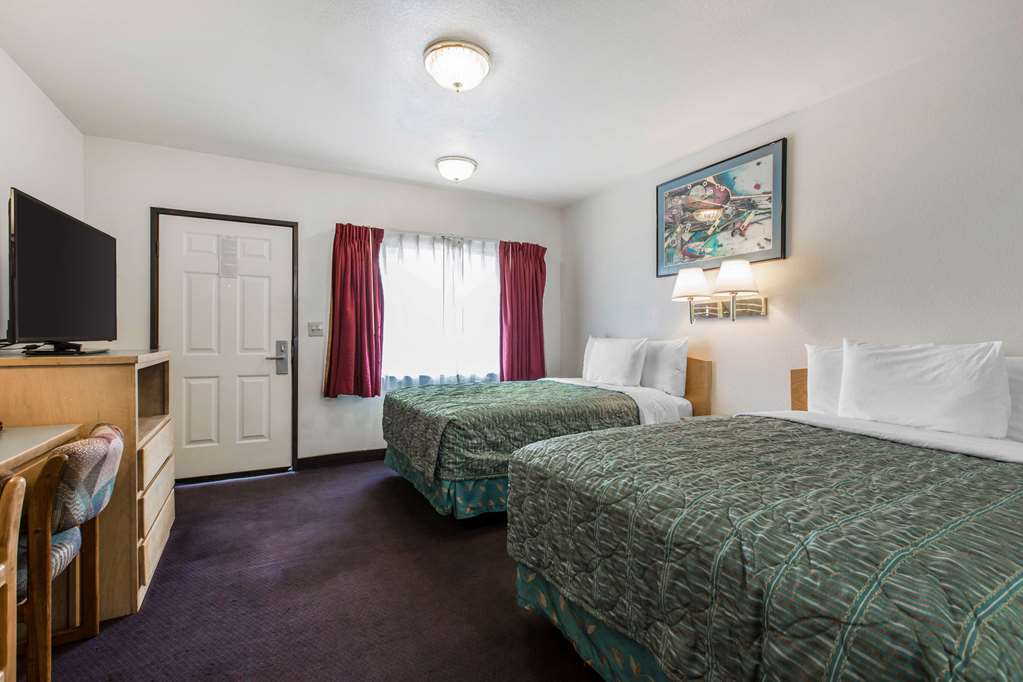 Rodeway Inn Beaumont 1 10 - photo 6