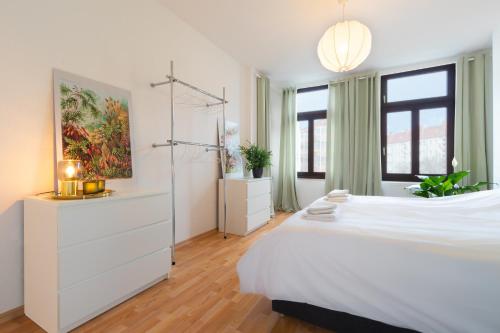 Ruhige Wohnung in zentraler Lage Quiet flat in a central location — 4-Star Luxury Hotel in Magdeburg, Germany