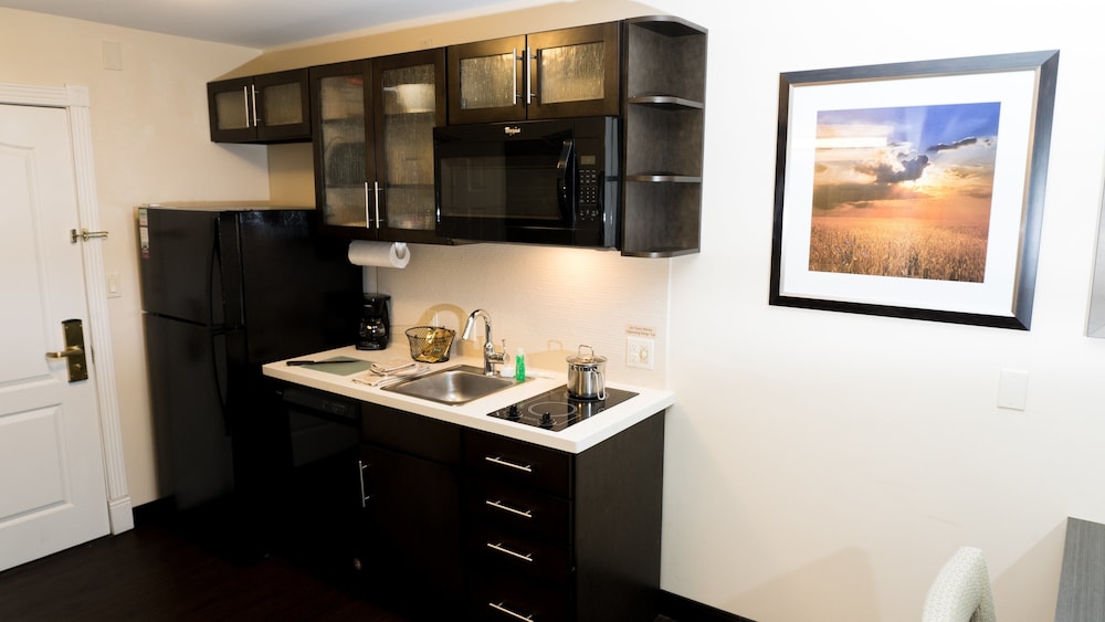 Candlewood Suites St. Joseph Benton Harbor by IHG - photo 15