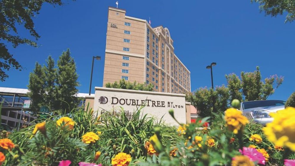 DoubleTree by Hilton Hotel Modesto - featured photo
